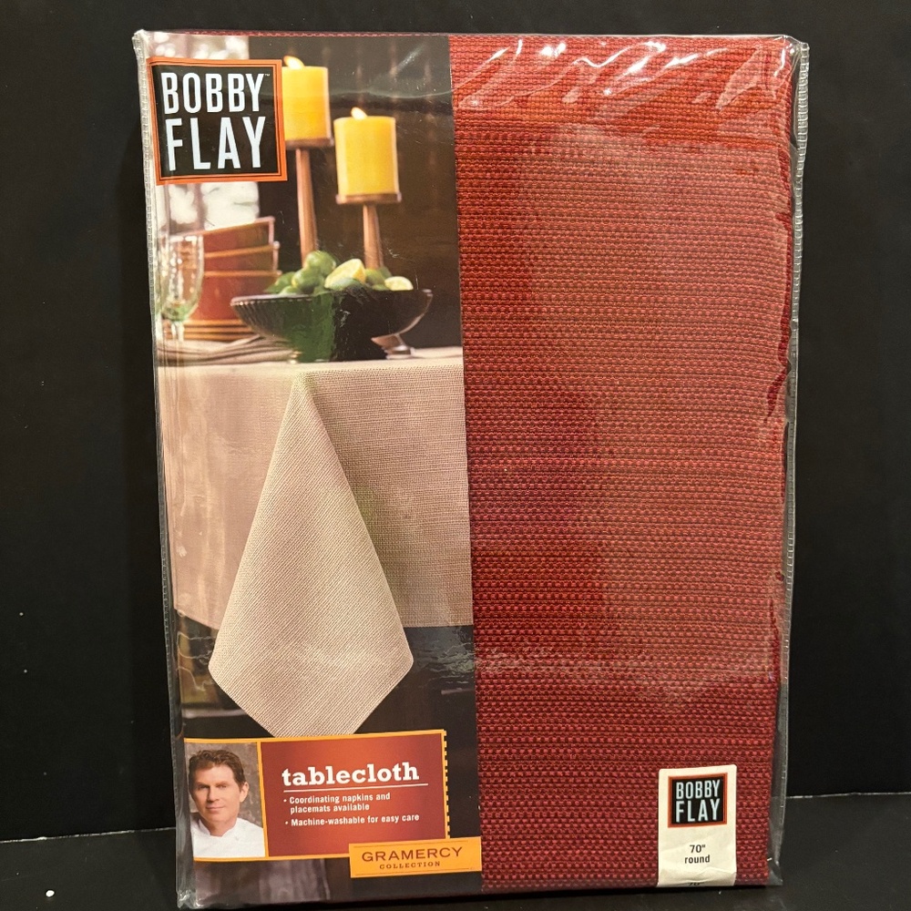 NIP Bobby Flay "Gramercy" 70" Round Tablecloth - Rustic Red